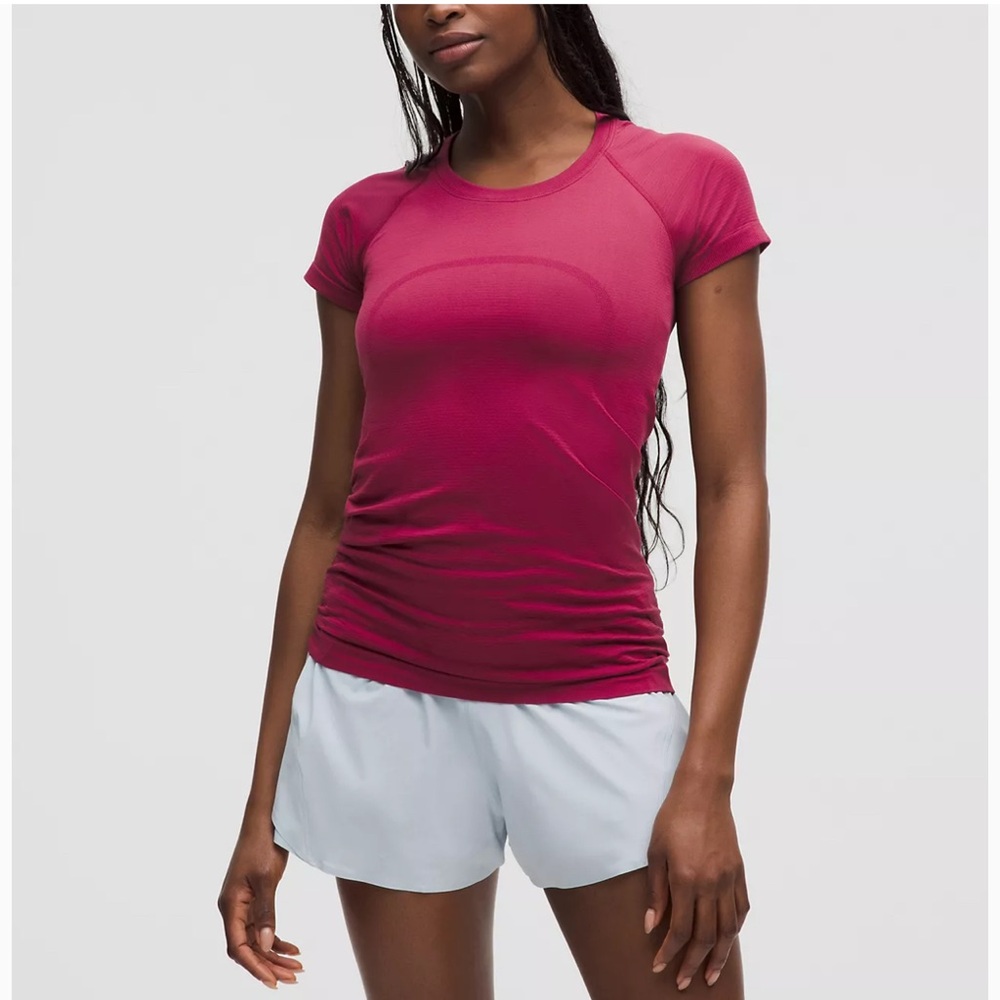 Lululemon Swiftly Tech Short Sleeve Shirt 2.0 – Fuchsia, Size 14